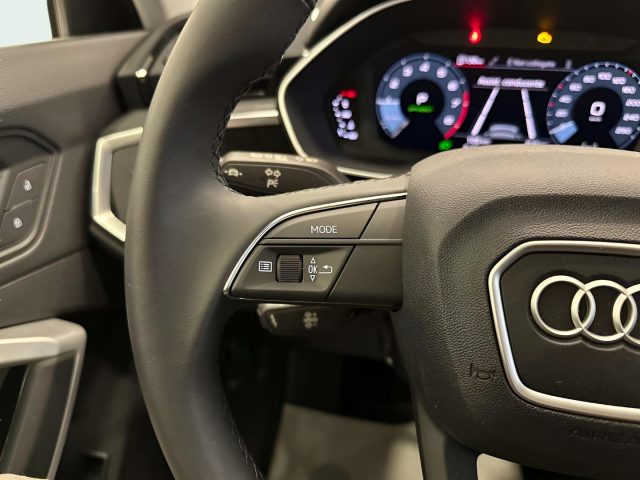 AUDI Q3 usata, con Volante in pelle