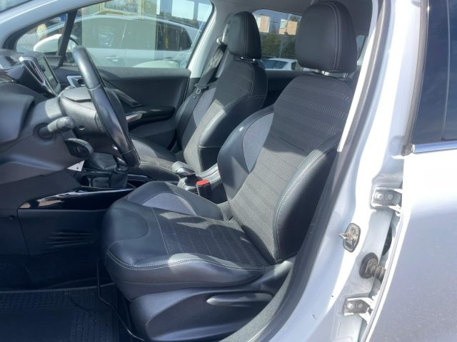 PEUGEOT 2008 usata, con Servosterzo