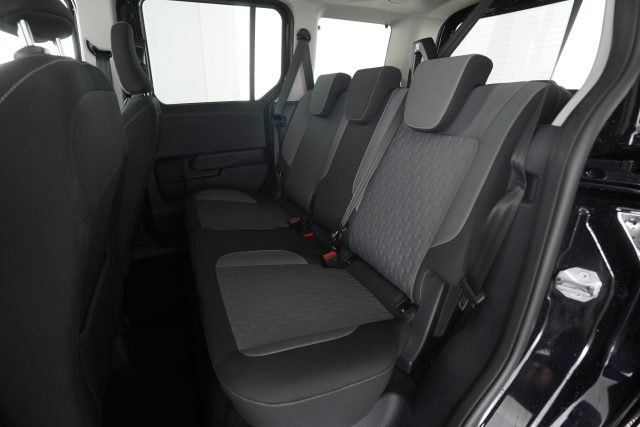 FORD Tourneo Courier usata 9
