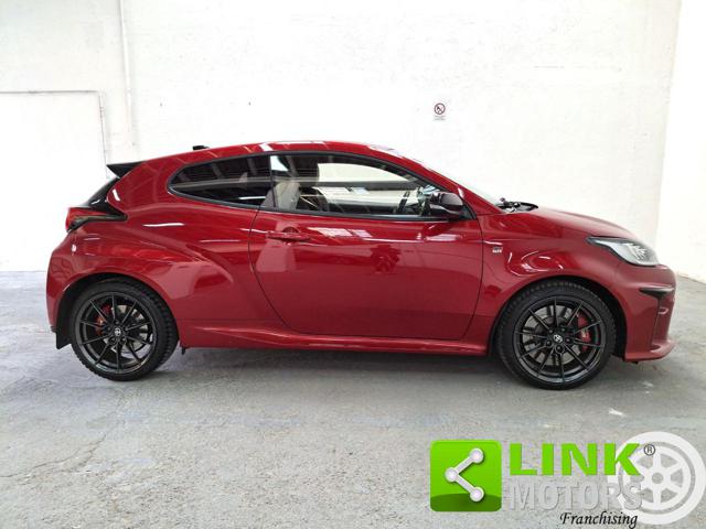 TOYOTA Yaris usata, con ESP