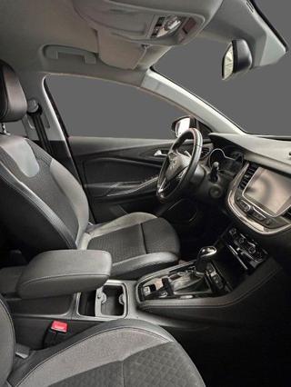 OPEL Grandland X usata, con Airbag