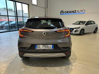 RENAULT Captur usata, con Autoradio
