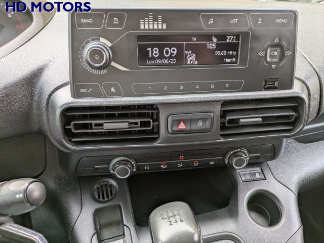 PEUGEOT Partner usata, con USB