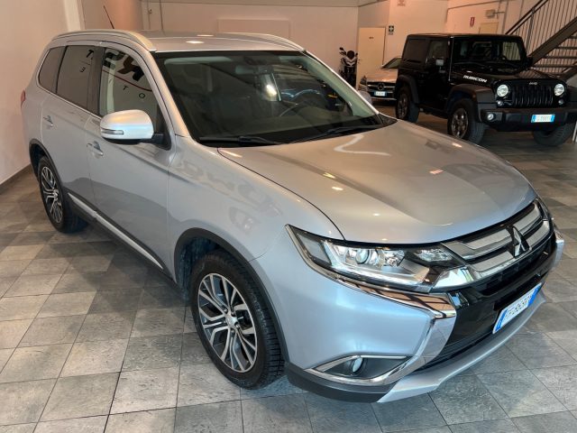 MITSUBISHI Outlander usata, con Airbag laterali