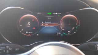 MERCEDES-BENZ GLC 300 usata, con Sensori di parcheggio anteriori