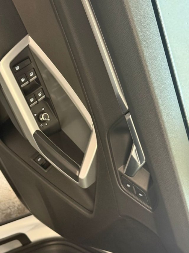 AUDI Q3 usata, con Sensori di parcheggio posteriori