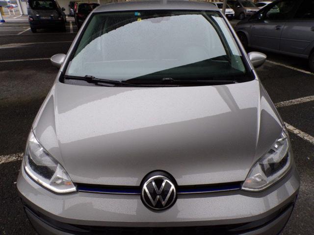 VOLKSWAGEN e-up! usata, con Pneumatici da neve