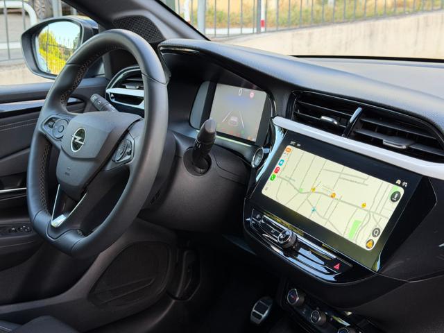 OPEL Corsa usata, con USB