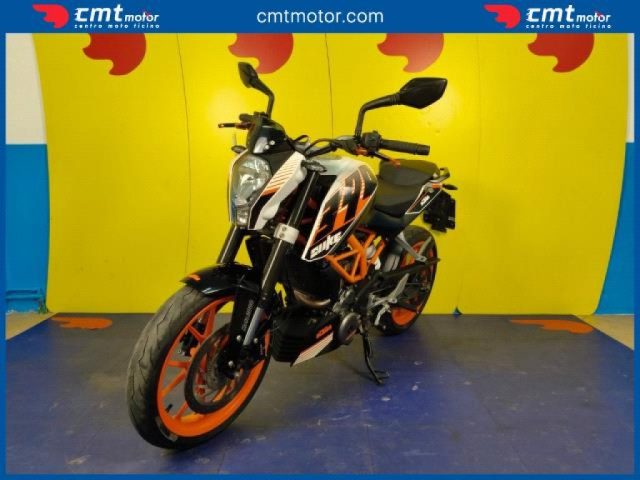 KTM 390 Duke usata 1