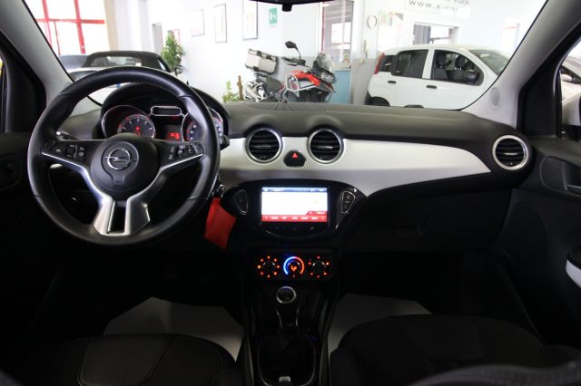 OPEL Adam usata, con Controllo automatico clima