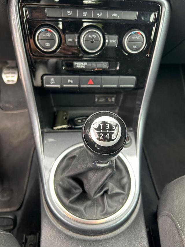VOLKSWAGEN Maggiolino usata, con Park Distance Control