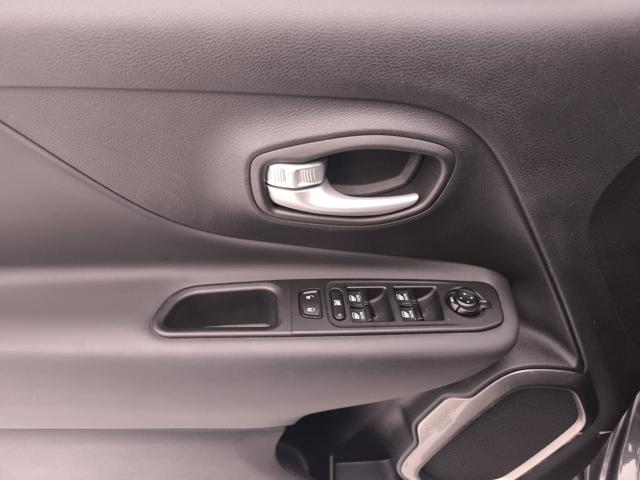 JEEP Renegade usata, con USB