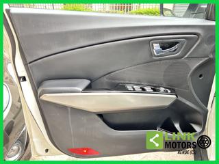 SSANGYONG Tivoli usata, con Autoradio digitale