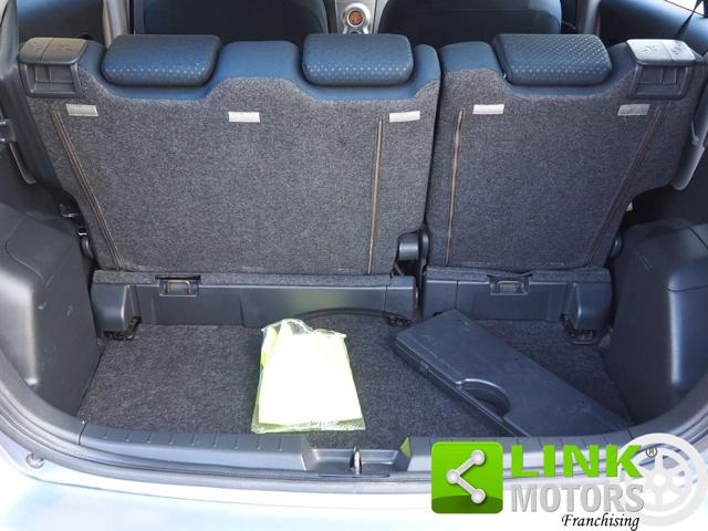 TOYOTA Yaris usata 18