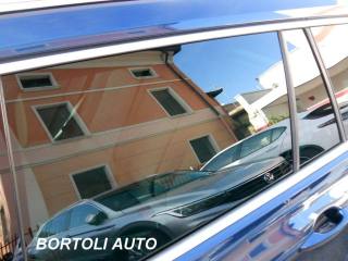 VOLKSWAGEN Passat Variant usata, con USB