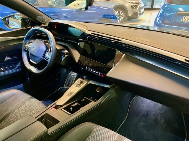 PEUGEOT 308 usata, con Cerchi in lega