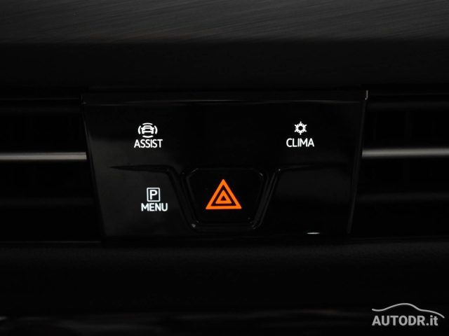 VOLKSWAGEN Golf usata, con Sensori di parcheggio posteriori