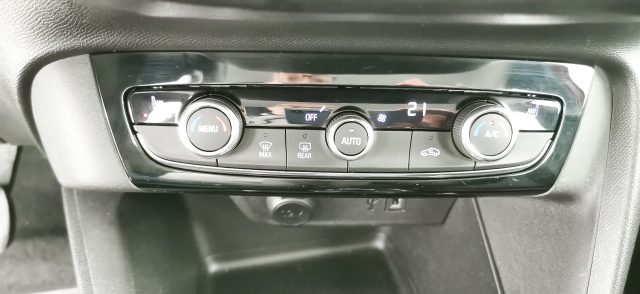 OPEL Corsa-e usata, con Controllo trazione