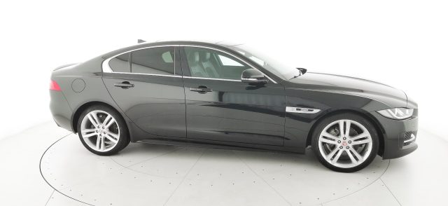 JAGUAR XE usata, con Tettuccio apribile
