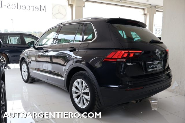 VOLKSWAGEN Tiguan usata, con Airbag laterali