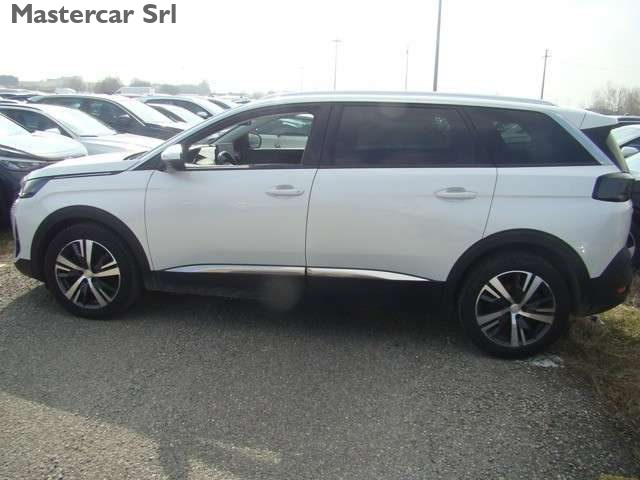 PEUGEOT 5008 usata, con Airbag laterali