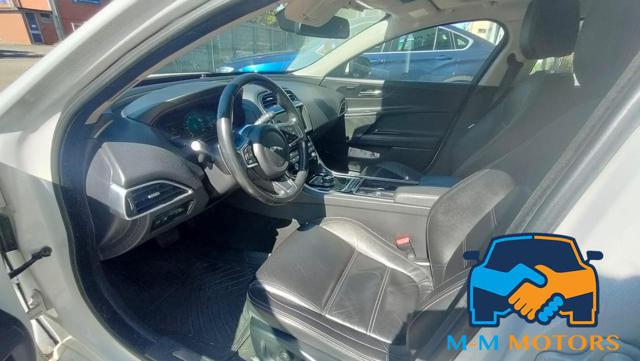 JAGUAR XE usata, con Cerchi in lega