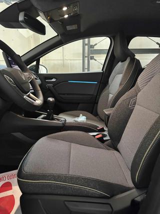 RENAULT Captur usata, con Sistema di navigazione