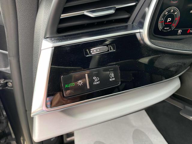 AUDI Q8 usata, con USB