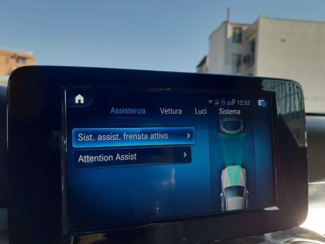 MERCEDES-BENZ GLC 300 usata, con Controllo automatico clima
