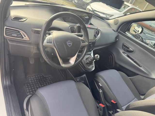 LANCIA Ypsilon usata, con Luci diurne LED