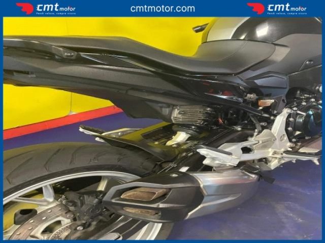 BMW F 900 R usata 9