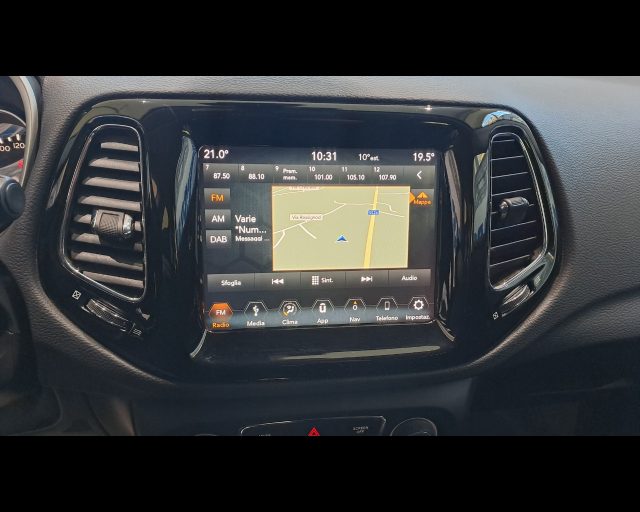 JEEP Compass usata, con Autoradio digitale