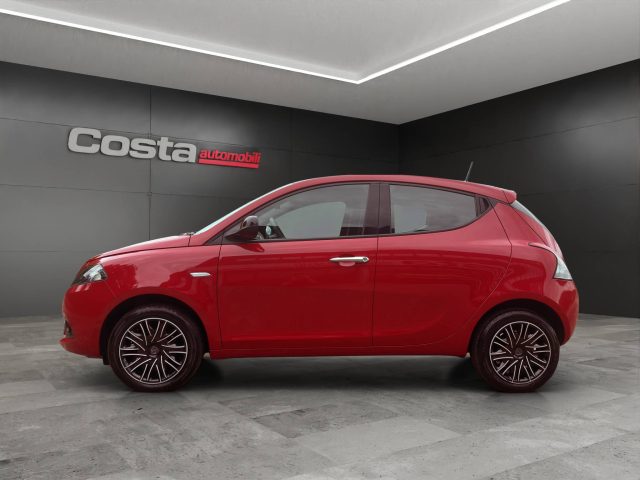 LANCIA Ypsilon usata, con Autoradio