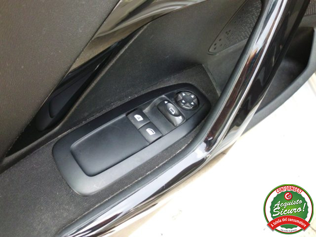 PEUGEOT 208 usata, con Immobilizzatore elettronico