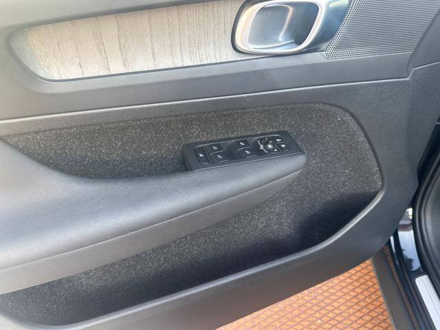 VOLVO XC40 usata, con Controllo automatico clima
