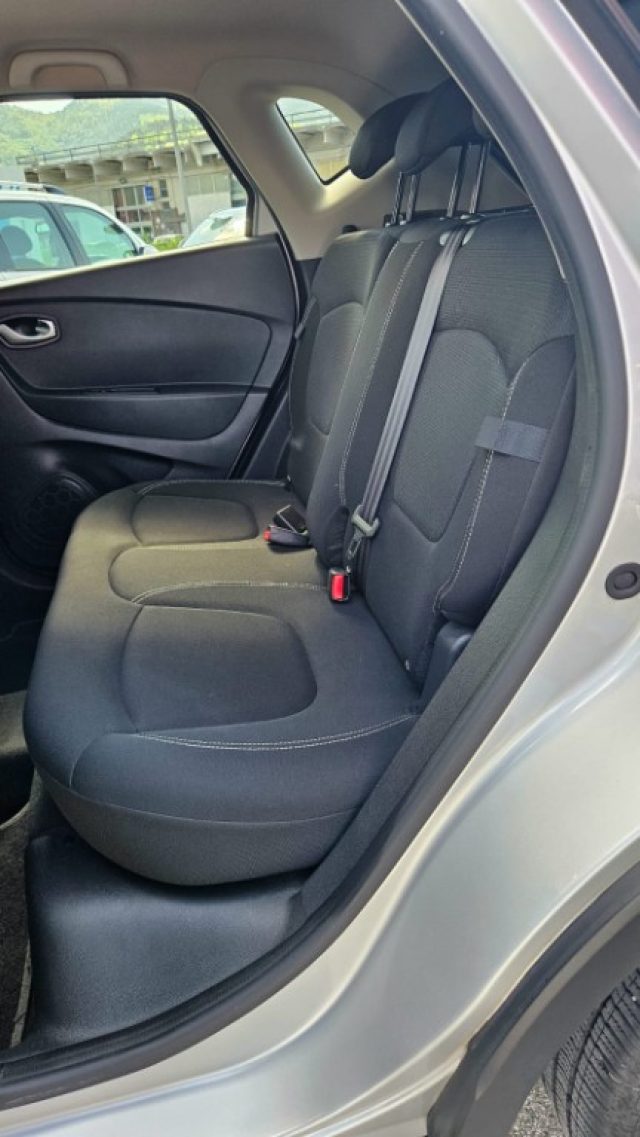 RENAULT Captur usata, con Autoradio digitale