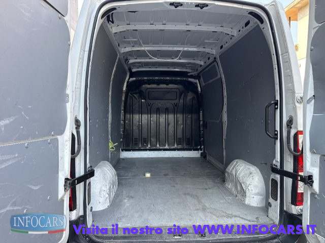 OPEL Movano usata, con USB