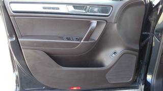 VOLKSWAGEN Touareg usata, con Telecamera per parcheggio assistito