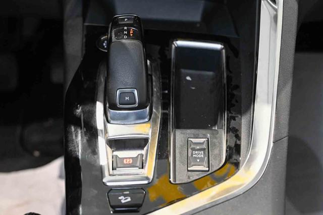 PEUGEOT 5008 usata, con Sistema di navigazione