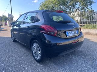 PEUGEOT 208 usata, con Autoradio