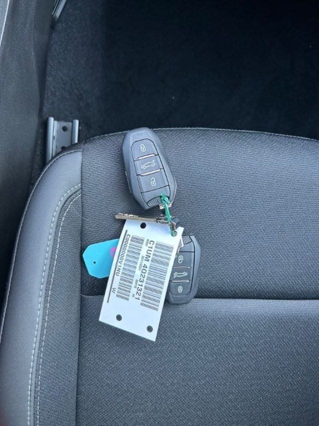 JEEP Avenger usata, con Bracciolo