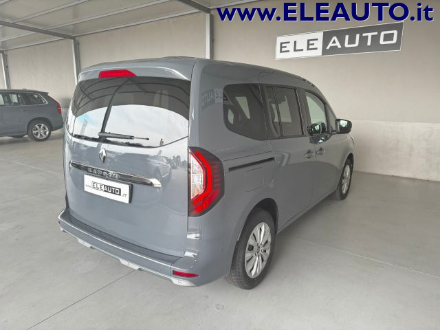 RENAULT Kangoo usata, con Autoradio