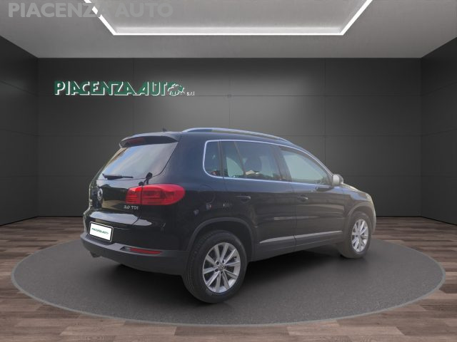 VOLKSWAGEN Tiguan usata, con Autoradio