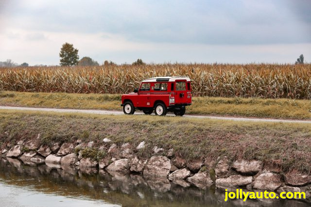 LAND ROVER Defender usata 19