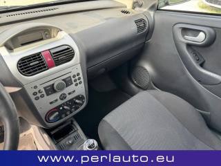 OPEL Corsa usata, con Autoradio