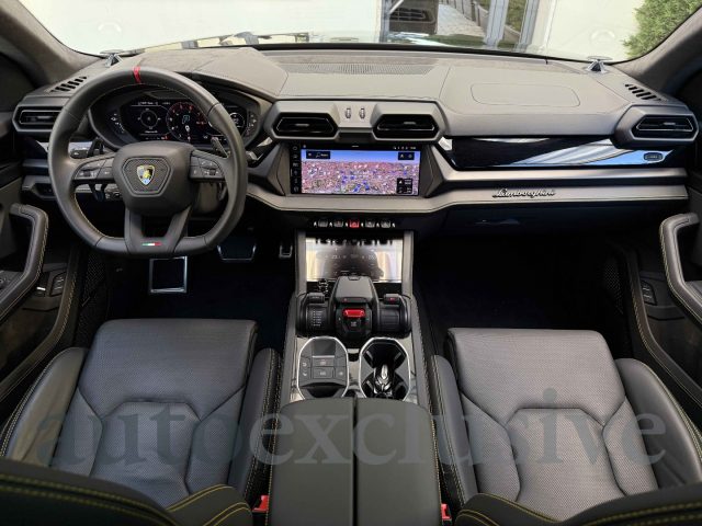 LAMBORGHINI Urus usata 6