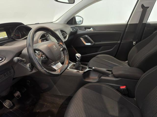 PEUGEOT 308 usata, con Boardcomputer