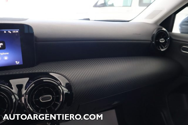 MERCEDES-BENZ A 180 usata, con Autoradio digitale