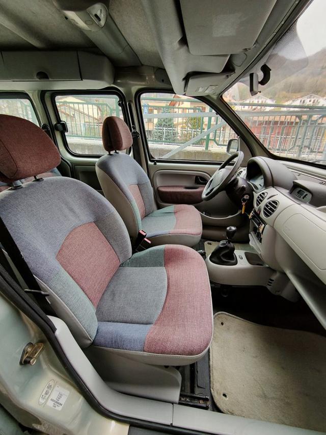 RENAULT Kangoo usata, con Specchietti laterali elettrici