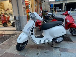 VESPA GTS 300 Super